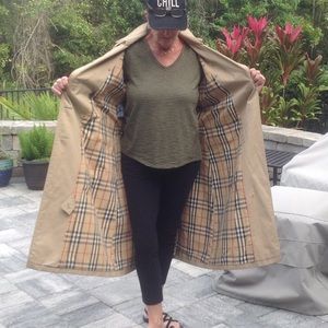 Burberry Trench coat